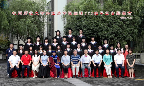 翻译171班_调整大小