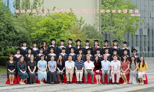 英语167班毕业合影_调整大小