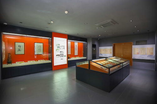 08