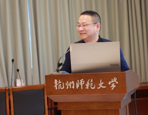 杨馆长